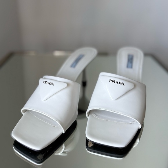 EUC PRADA Leather sandals $1,100 39 - Picture 4 of 13